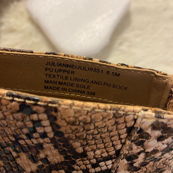 New Steve Madden Julianne snake block booties 8.5 fall animal print heel booties - Picture 8 of 8